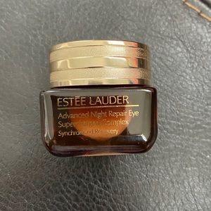 I am selling ESTEE LAUDER CREME